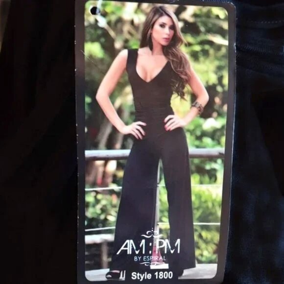 AM:PM BY ESPIRAL BLACK SLEEVELESS DEEP V-NECK FRONT & BACK SIZE S NWT - Picture 1 of 7